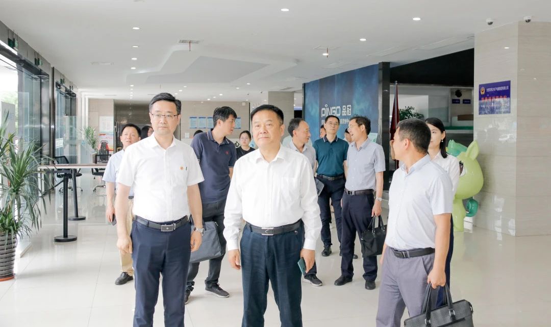 合肥市总工会领导一行莅临荣事达调研指导